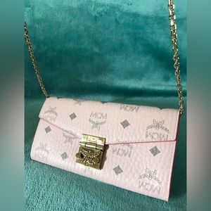 MCM Tracy Monogram Logo Wallet In Chain Crossbody Bag